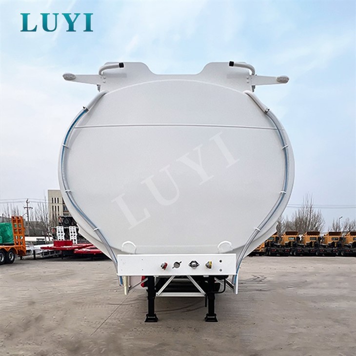 Premium Three Axle Fuel Tanker Sale high quality