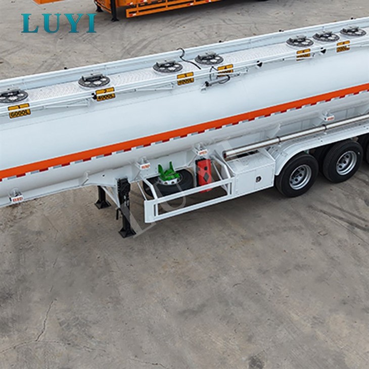 Three Axle Tank Trailer For Liquid Transport high quality